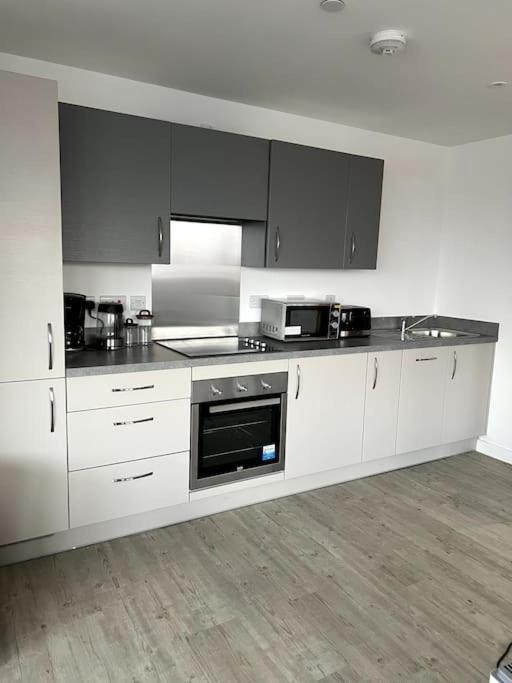 Luxurious City View Apartment In Salford Manchester Exterior foto